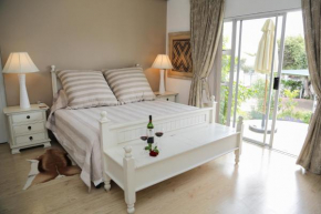 Гостиница Alba House Guest House  Паарл